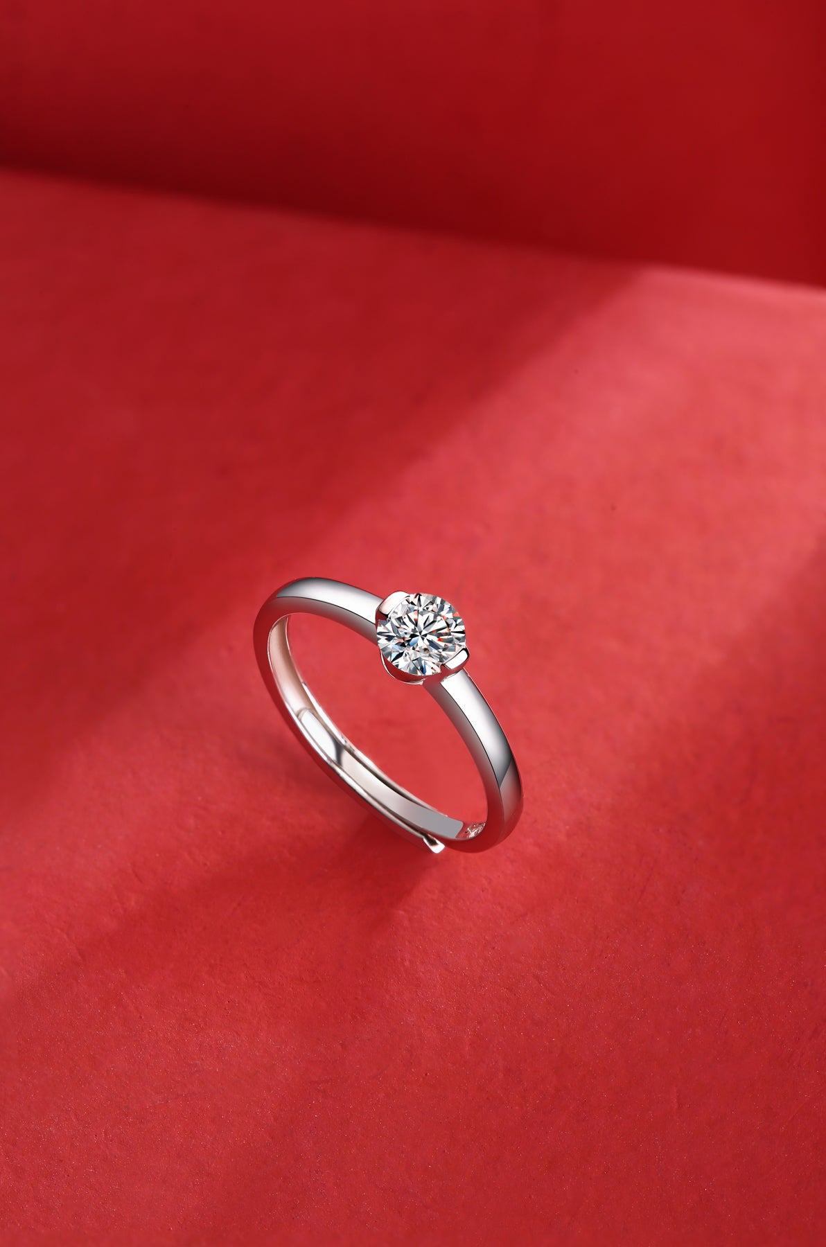 Pure Heart Ring | Minimal Round Solitaire