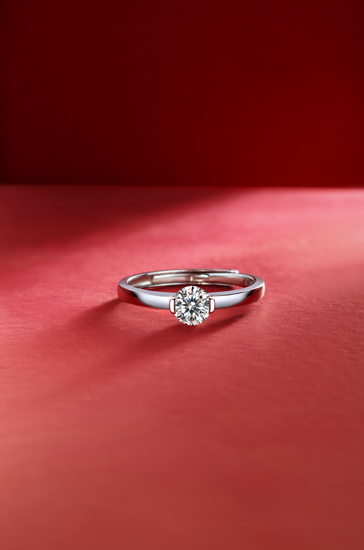 Pure Heart Ring | Minimal Round Solitaire