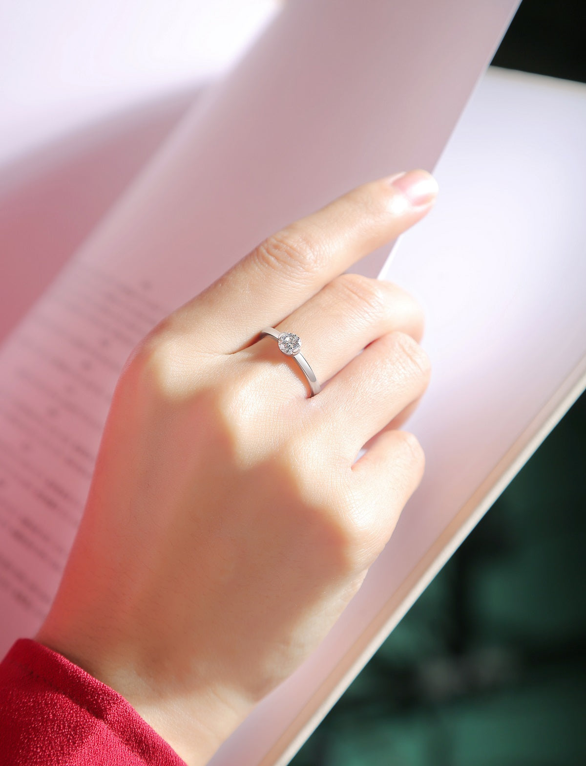 Pure Heart Ring | Minimal Round Solitaire