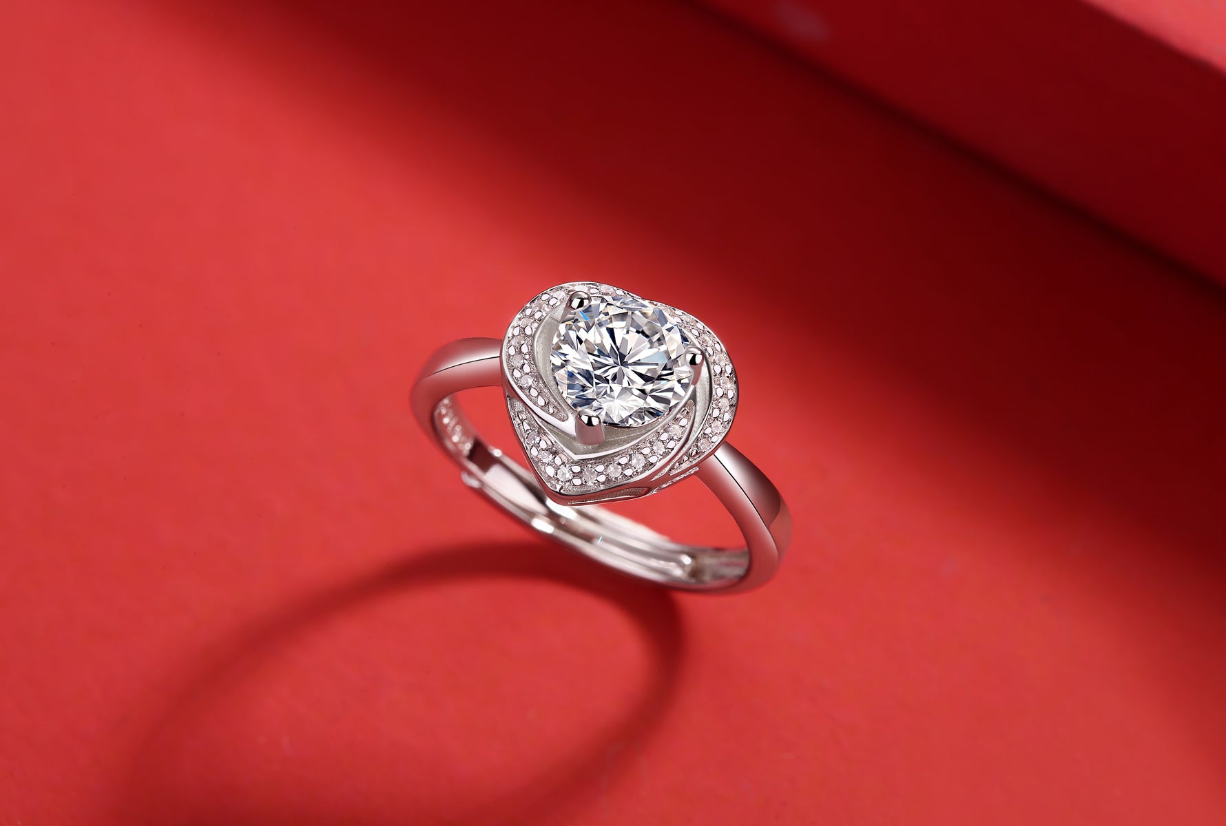 Heartbeat Halo Ring