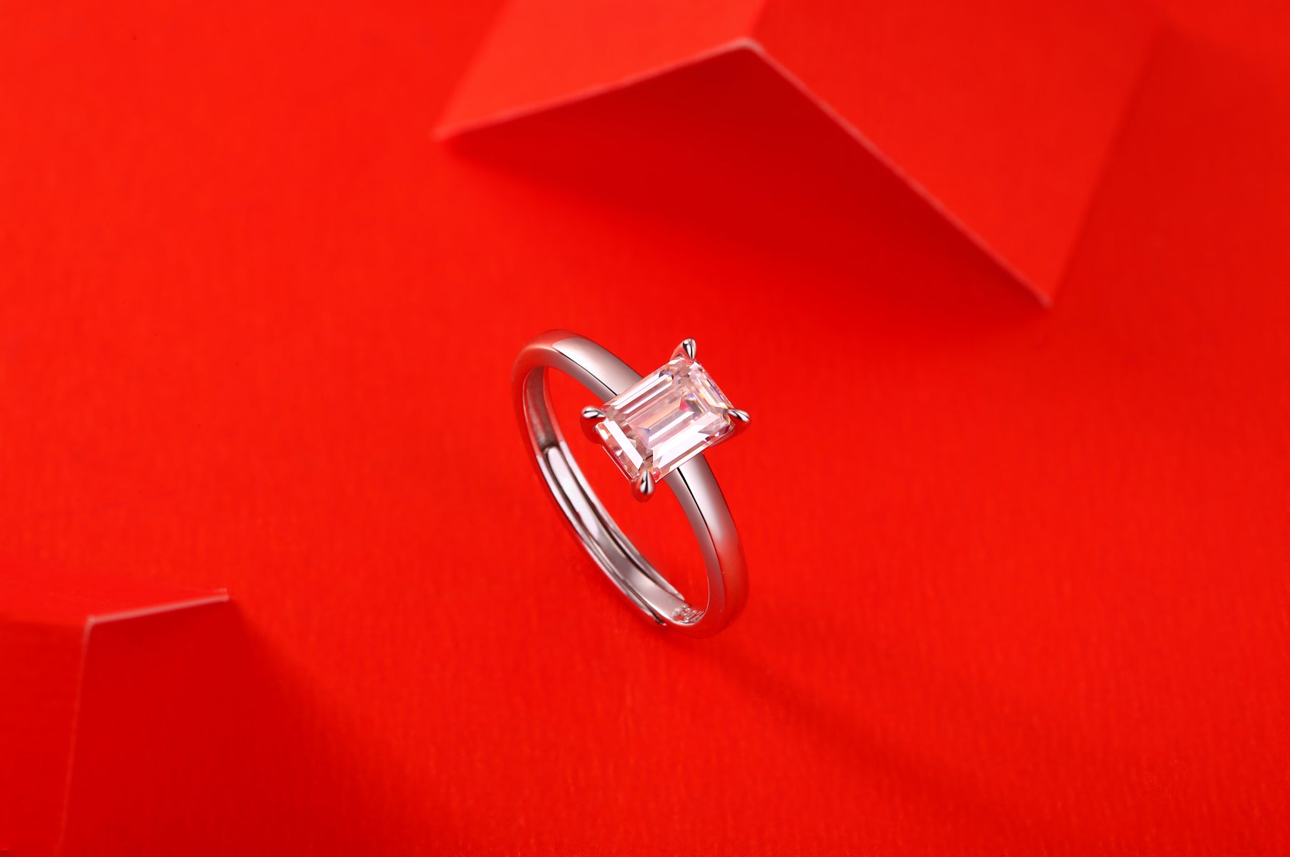 Innocence Emerald Ring
