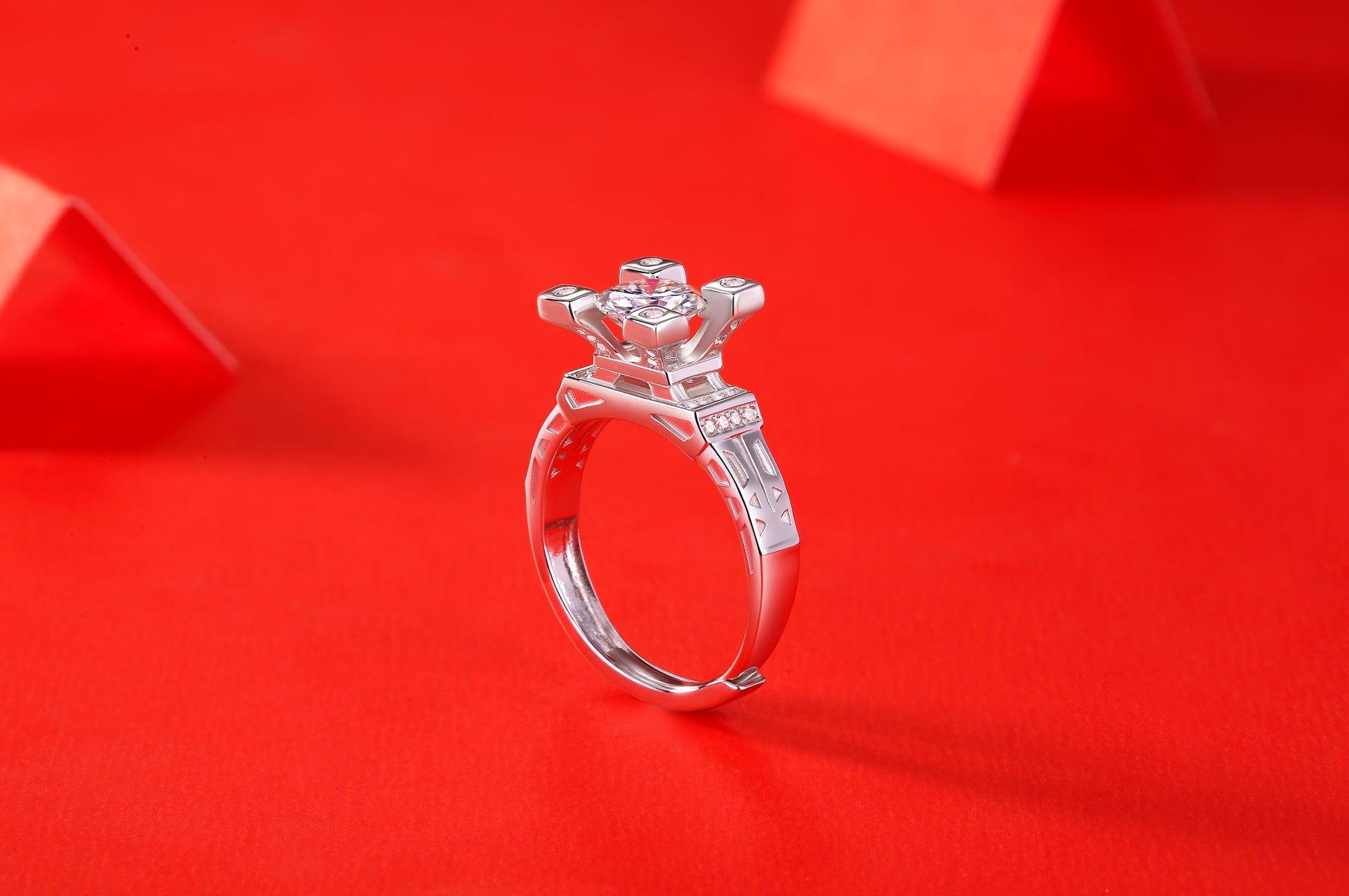 Paris Crown Ring