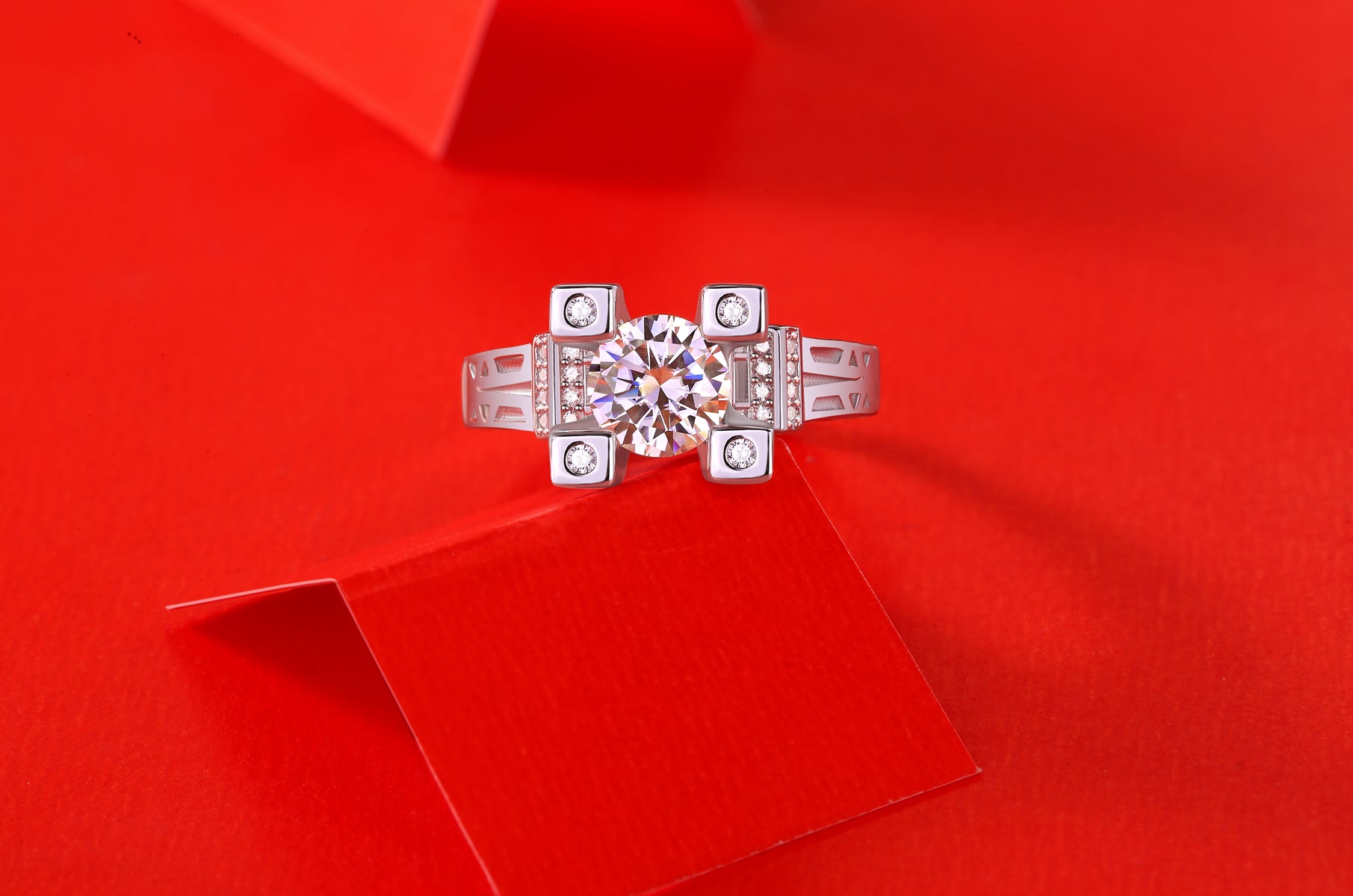 Paris Crown Ring