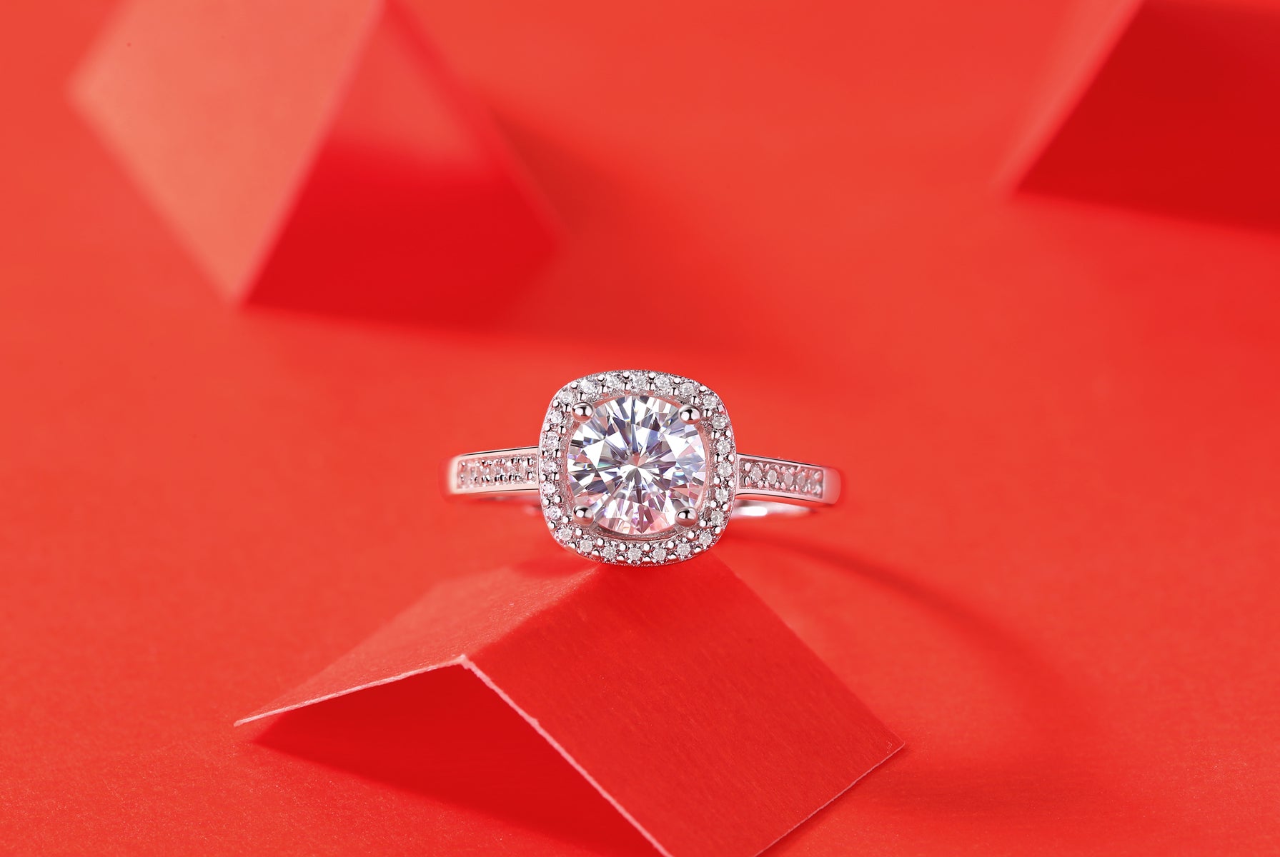 Soleil Halo Ring