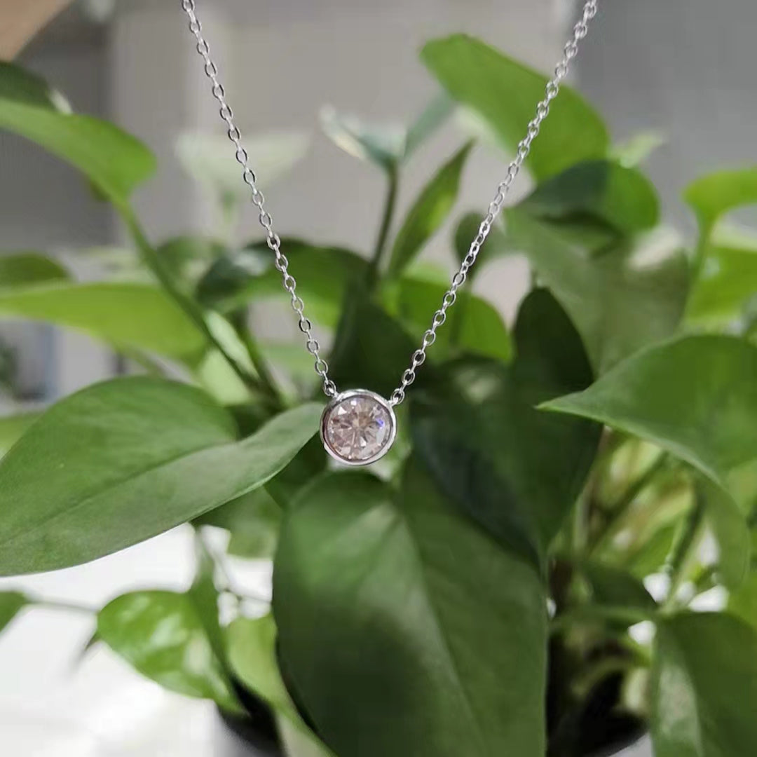 Rose Bezel Necklace