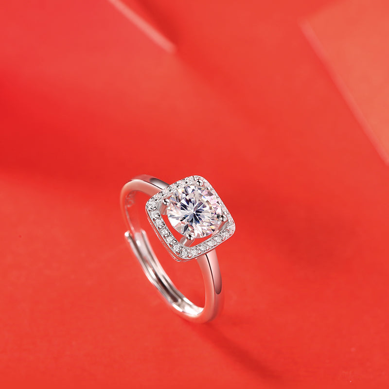 Clara Halo Ring