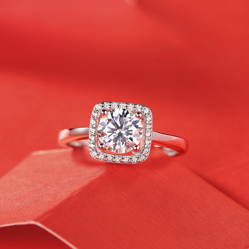 Clara Halo Ring