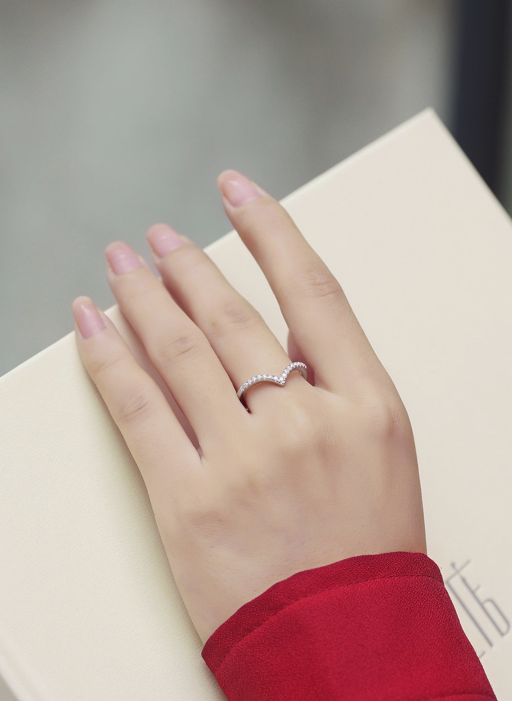 Amora Open Heart Ring
