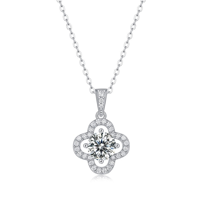 Lucky Encounter Clover Pendant | Round Cut Moissanite, 925 Sterling Silver