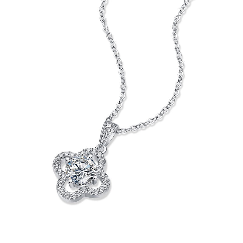Lucky Encounter Clover Pendant | Round Cut Moissanite, 925 Sterling Silver