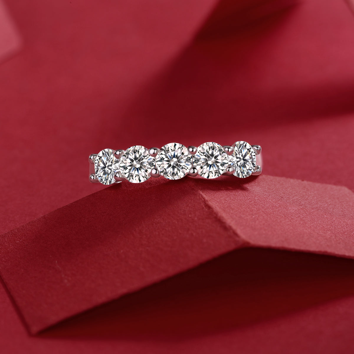 Melody Ring | Five-Stone Round Moissanite Band